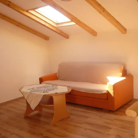 House Dragica Cres